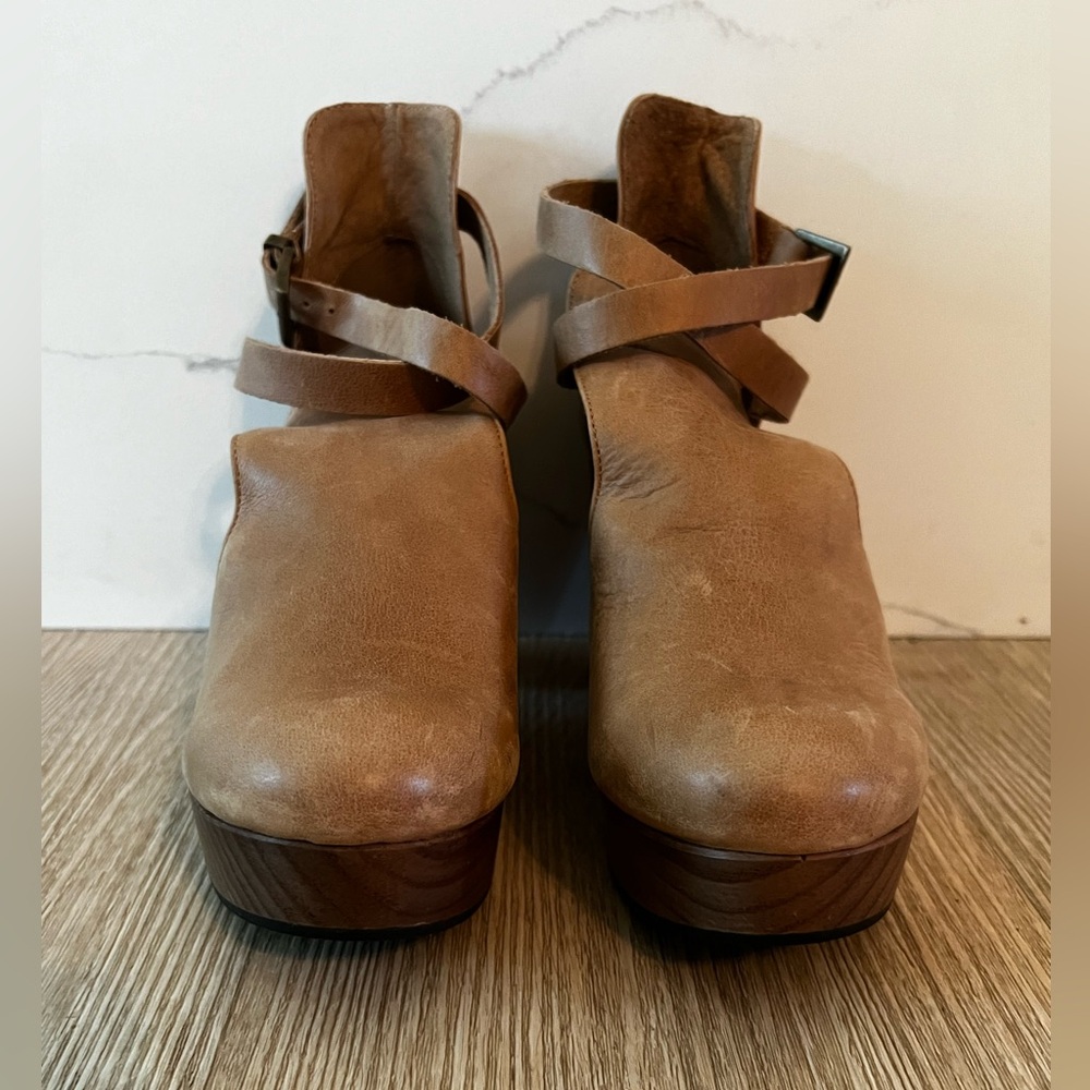 Free People Cedar Clogs - Picture 3 of 9